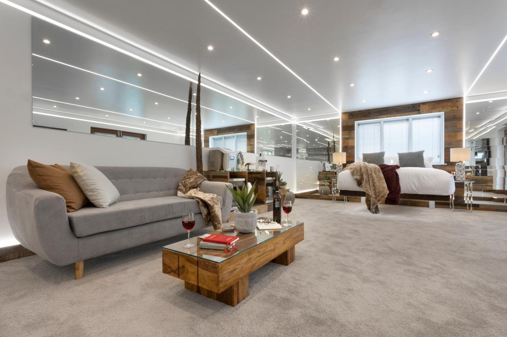 Aphrodites Group - Luxury Hot Tub Suites In Central Lake District! Bowness-on-Windermere Extérieur photo