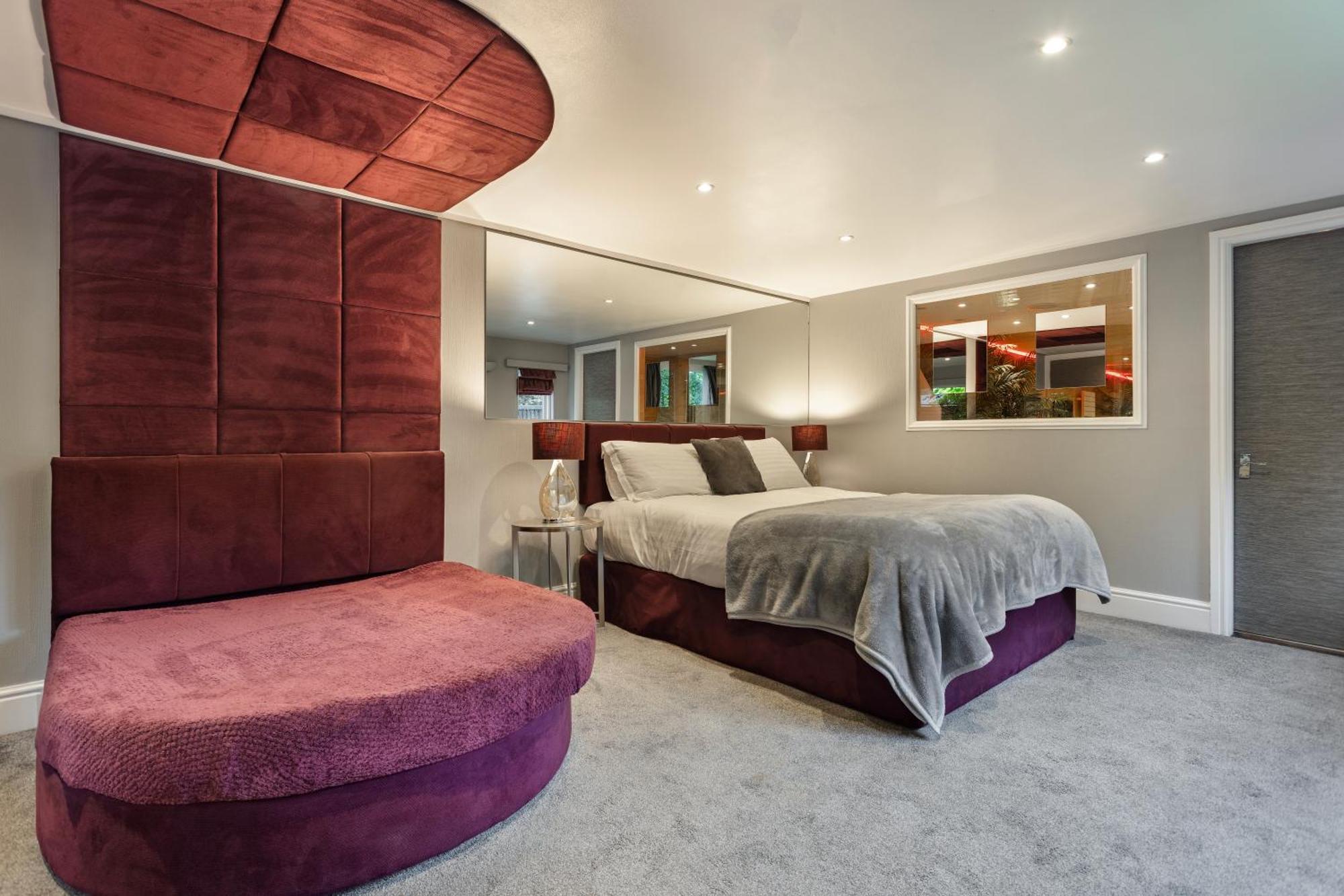 Aphrodites Group - Luxury Hot Tub Suites In Central Lake District! Bowness-on-Windermere Extérieur photo