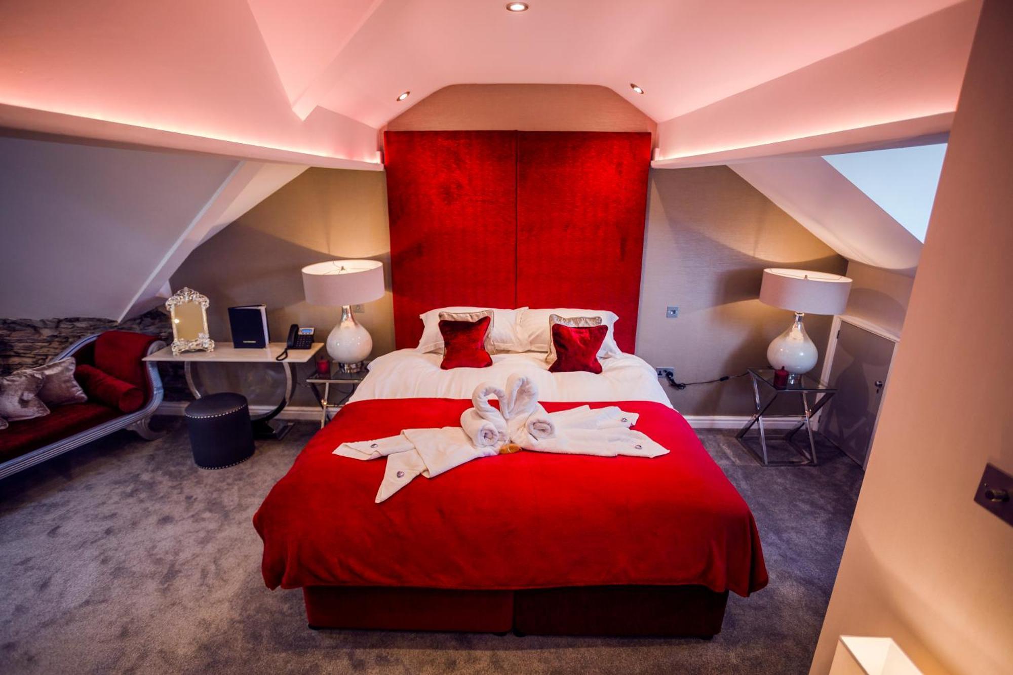 Aphrodites Group - Luxury Hot Tub Suites In Central Lake District! Bowness-on-Windermere Extérieur photo