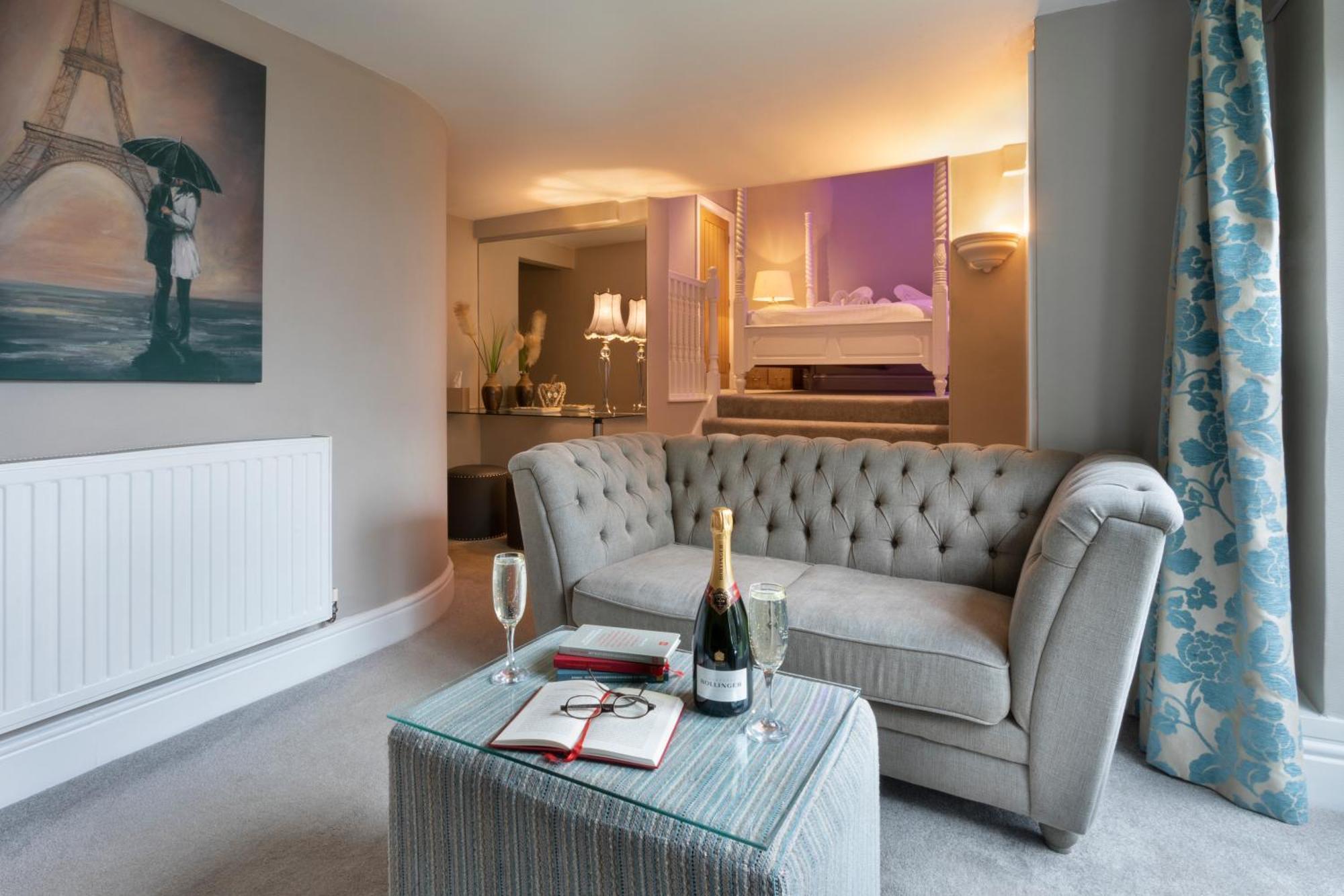 Aphrodites Group - Luxury Hot Tub Suites In Central Lake District! Bowness-on-Windermere Extérieur photo